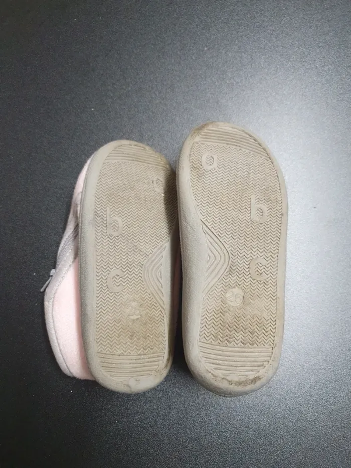 Chaussons rose taille 26 - photo numéro 2