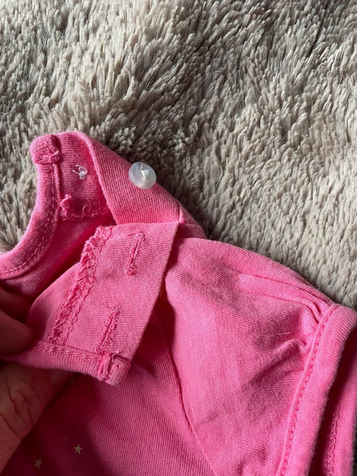 T-shirt rose 3 mois - photo numéro 2