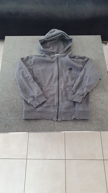 Gilet zippé Nike en 8/10 ans