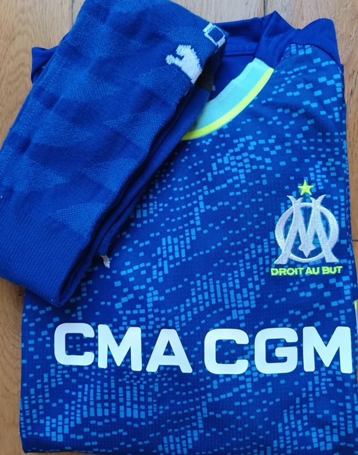 Maillot Om taille 12  ans modèle third Europe 2026 complet - photo numéro 2