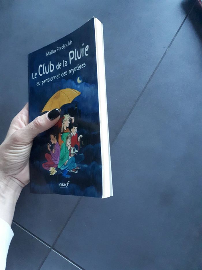 Livre le club de la pluie au pensionnat des mystères - photo numéro 4