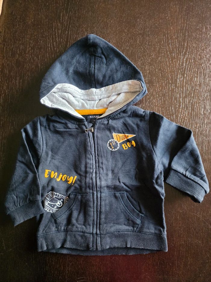 Lot de 2 vestes zippees a capuche en 9 mois - photo numéro 2