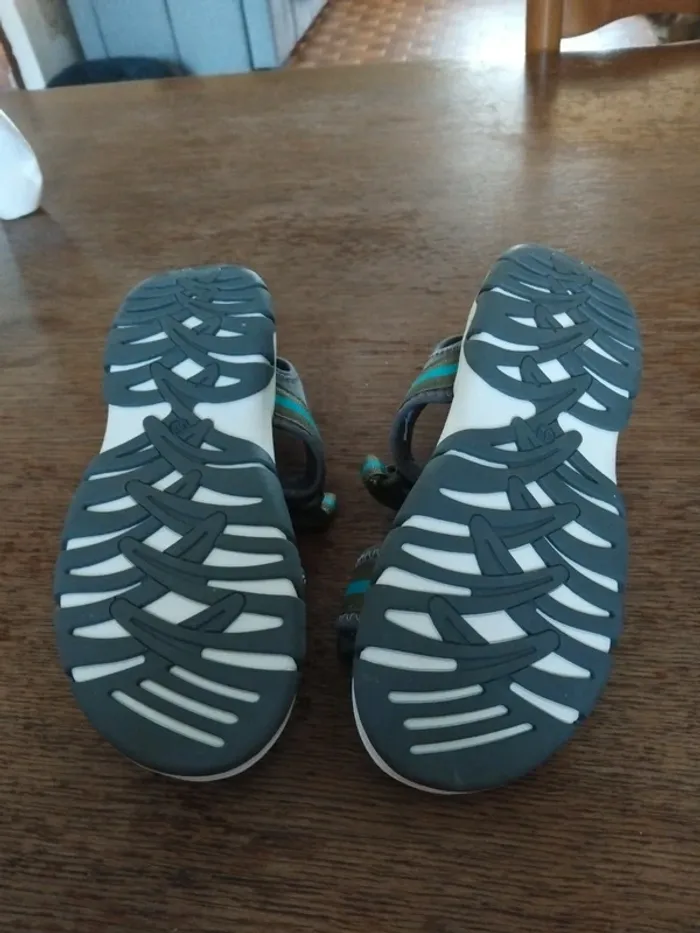 Chaussure - photo numéro 3
