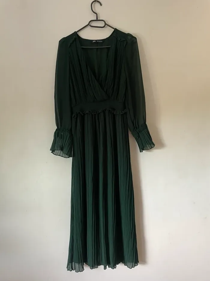 Robe mi-longue Zara plissé taille S - photo numéro 5