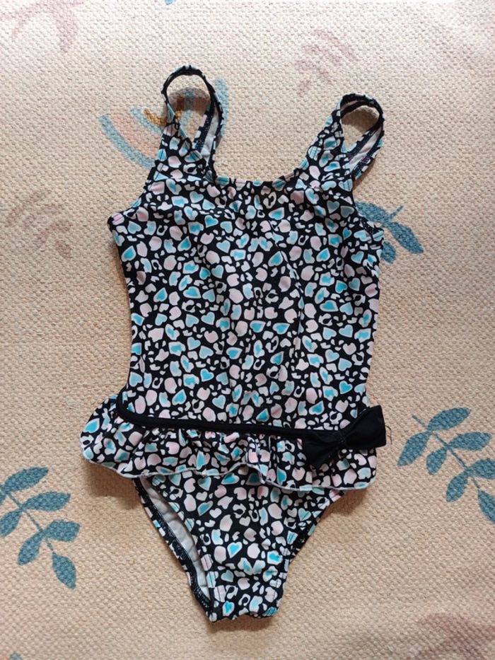 Maillot de bain noir coeur petit noeud 4 ans