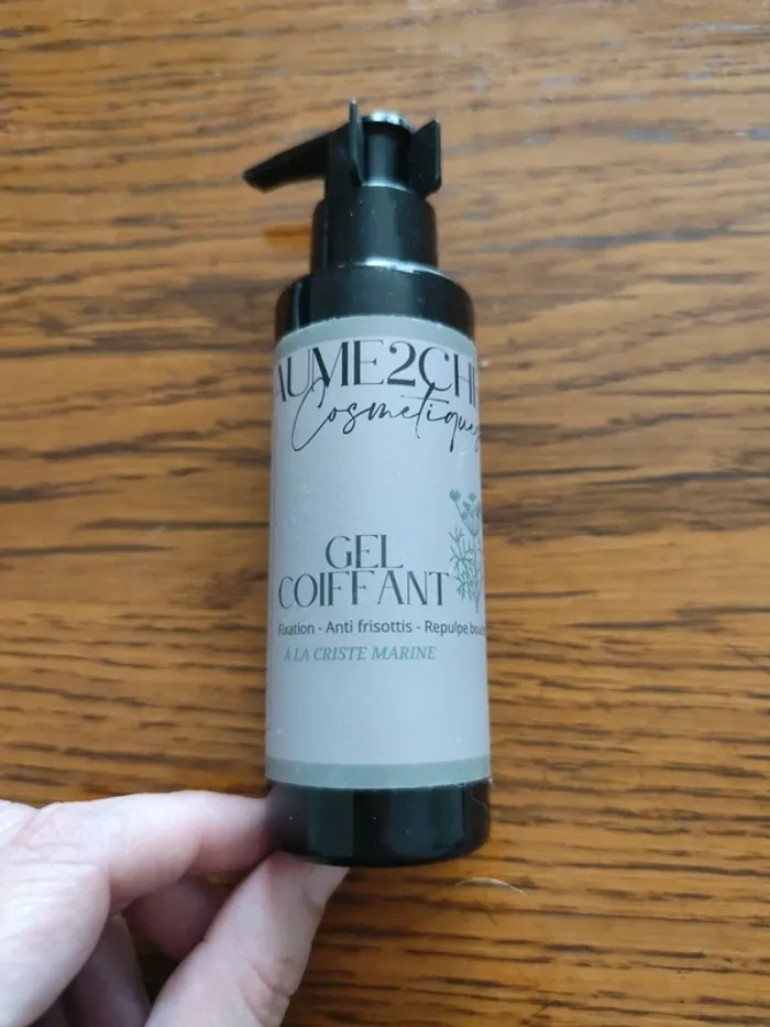 Gel coiffant royaume 2 cheveux neuf