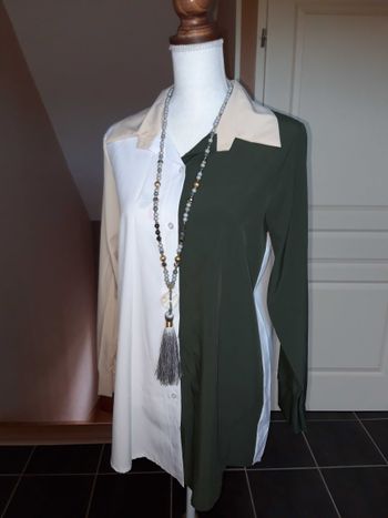 Chemise longue tricolore kaki beige blanc neuve