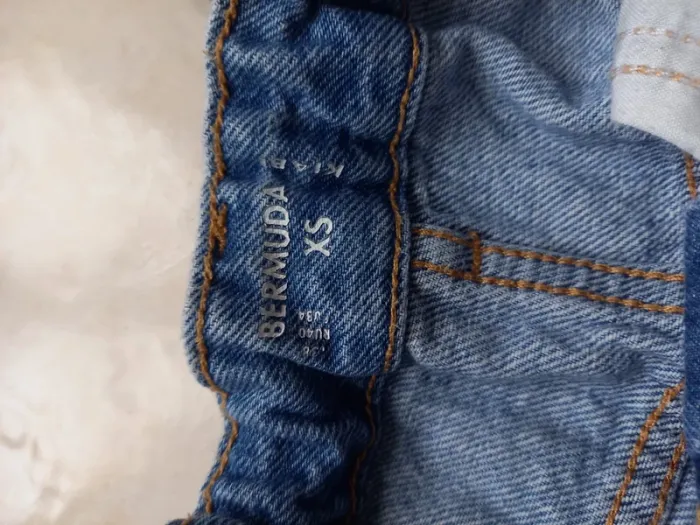 Short bermuda en jean kiabi xs - photo numéro 4