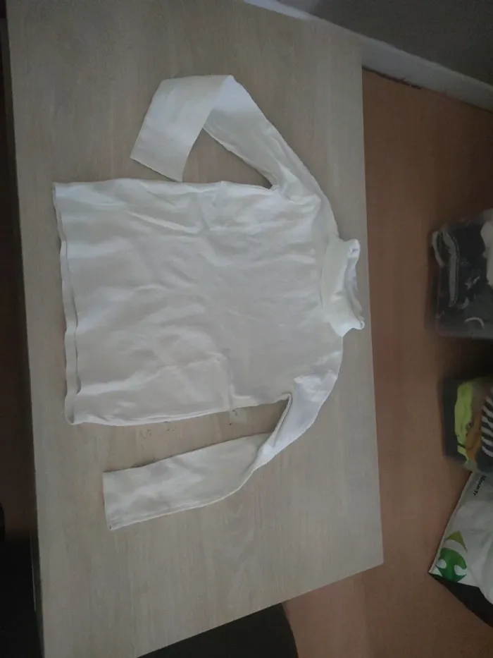 Sous-pull col roulé t-shirt manches longues blanc côtelé Gémo 12 ans