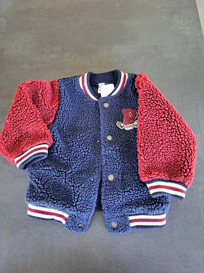 gilet court chaud 12-18 mois