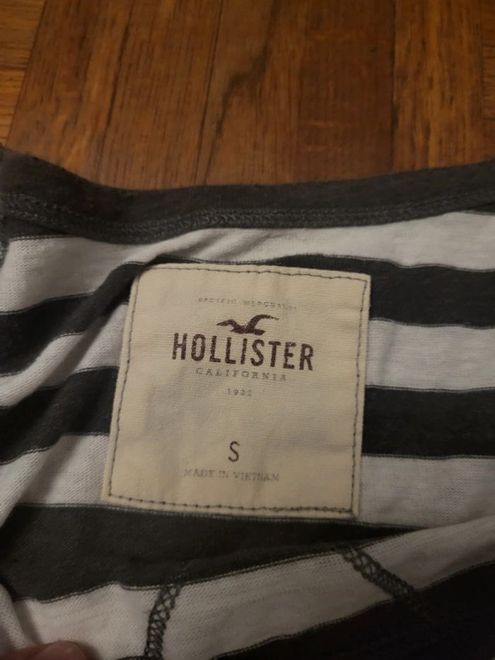 Magnifique t-shirt manches longues Hollister taille S Ref 5IT105 - photo numéro 3