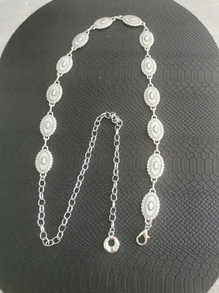 Ceinture Métal femme petits ovales argentés