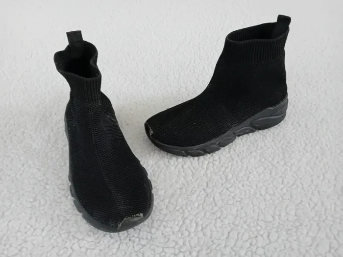 Baskets bottines noires montantes 28