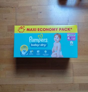 1 maxi economy pack Pampers baby dry taille 4+