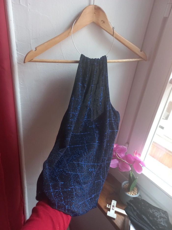 Haut sexy strass bleu nuit soirée ou fête taille 36 a 40 asymétrique