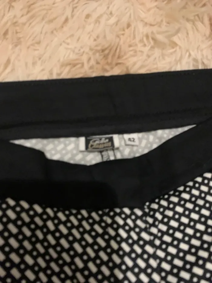 pantalon neuf - photo numéro 3