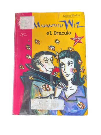 Livre Bibliothèque rose Mademoiselle Wiz et Dracula N•337