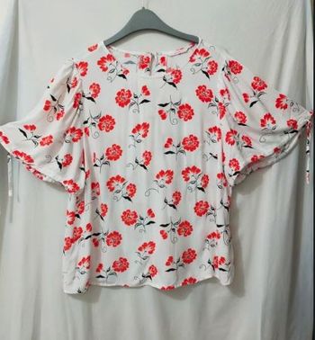 💃Superbe haut à manches "volantes" modifiables, T42