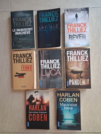 8 romans au format poche 