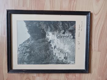 cadre en bois avec photo noire et blanc Le Guil à Chateau Queyras 33 X 25 cm