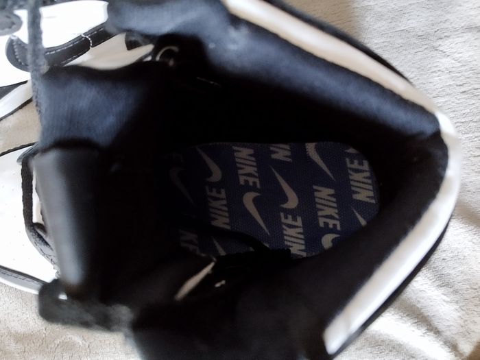 Baskets neuves jamais portées T35 - photo numéro 4