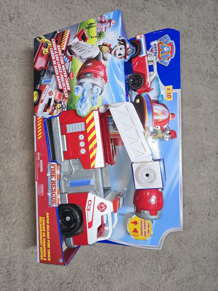 Camion de pompier deluxe et figurine Marcus - Fire Rescue La Pat Patrouille - photo numéro 3