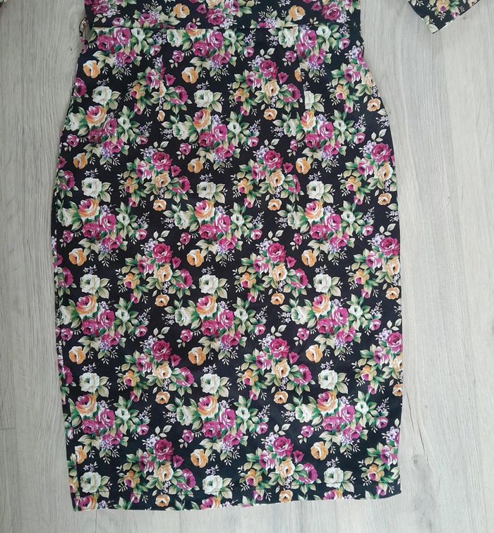 Robe Lindy Bop t.38 fleurie et ceinture - photo numéro 7