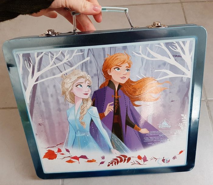 Valise en métal reine des neiges