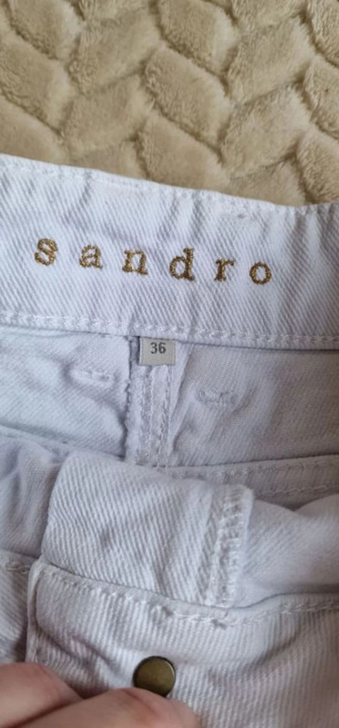 Short Sandro en jean blanc taille 36 - photo numéro 3