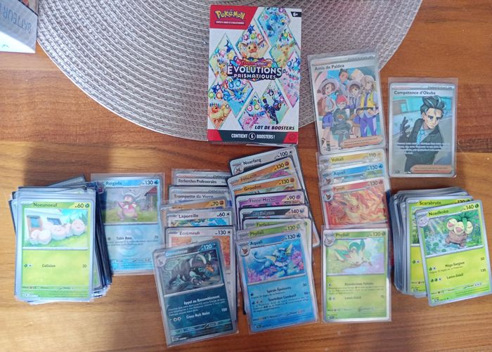 Lot de 117 cartes Pokémon 8.5 Ultra/Masterball/Pokéb/Reverses/Holo/Promo sans doubles Fr - photo numéro 2
