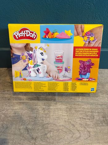 Pâte à modeler licorne fantastique 