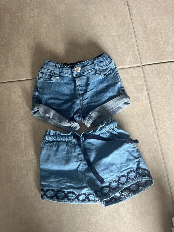Lot 2 shorts 9-12m