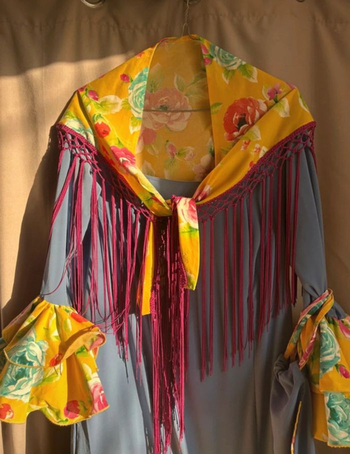 Robe de Flamenco + Châle - photo numéro 2
