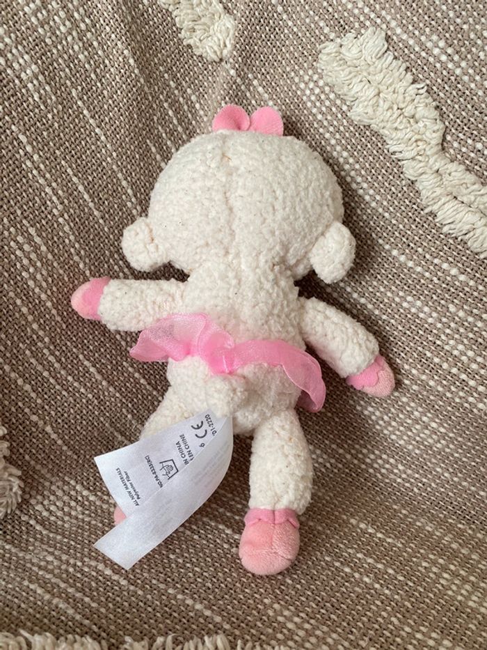 Peluche Doudou 20cm disney store Lambie McStuffins mouton rose et blanc parfait état - photo numéro 3