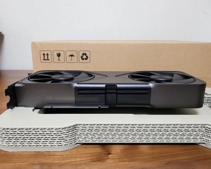 NVIDIA Rtx 5090 - photo numéro 5
