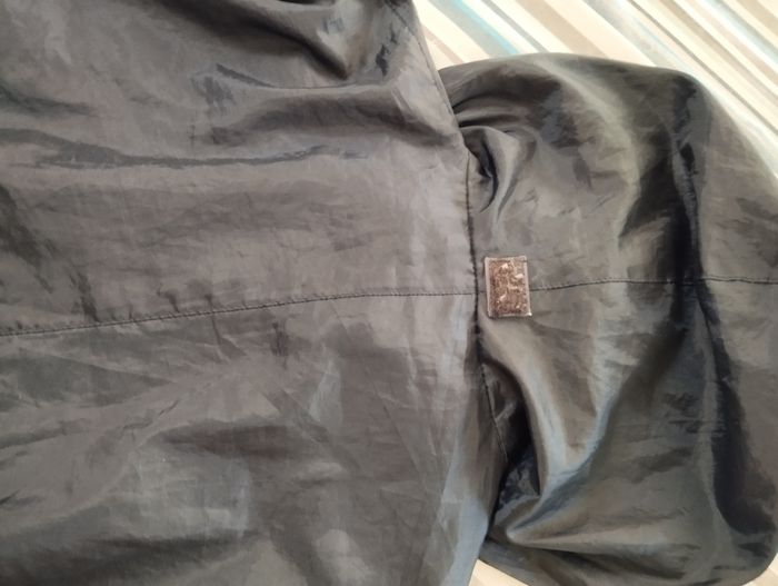 Blouson type K-way enfant 14 ans - photo numéro 6