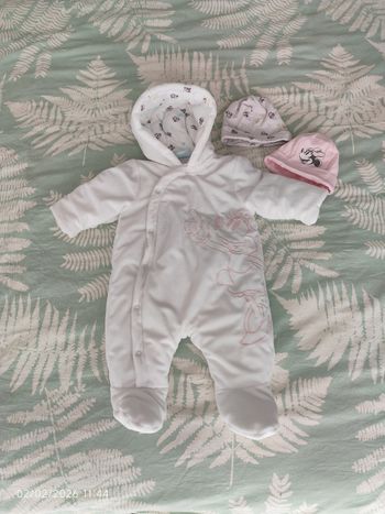 Combipilote Minnie + 2 bonnets 1-3mois