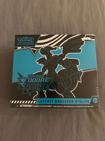 Coffret Pokemon ETB EV10,5 Foudre Noire