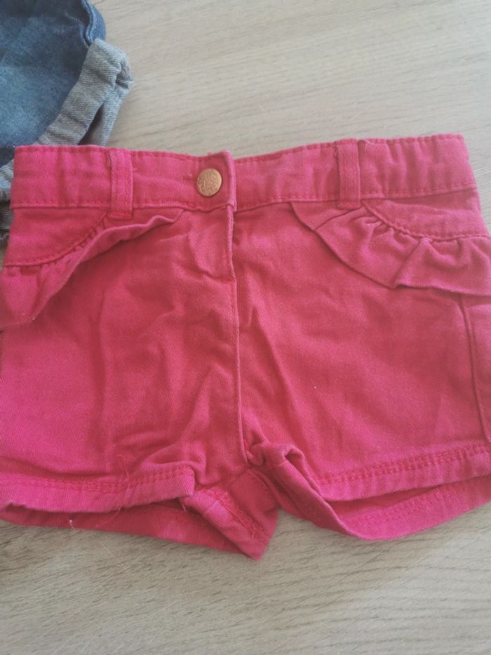 Lot 2 shorts 9 mois - photo numéro 2