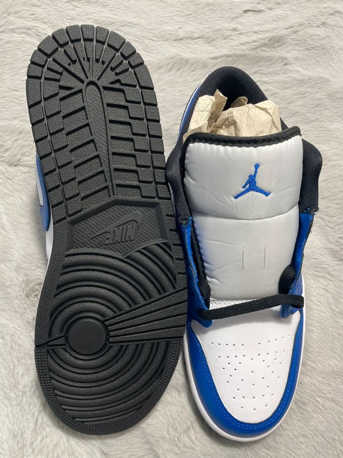 Basket Nike Air Jordan 1 low bleu - Taille 44 - photo numéro 5