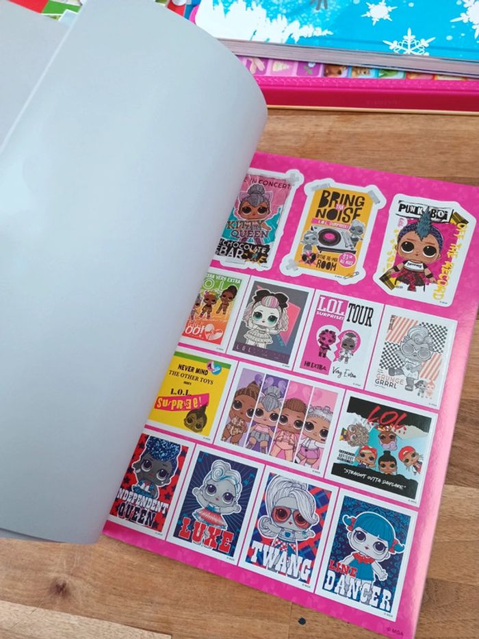 Livre d'autocollants poupée lol - photo numéro 3