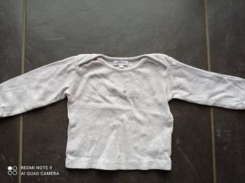 T-shirt gris  mixte, in extenso, taille 9 mois