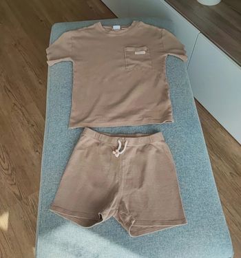 Ensemble Zara fille 12 ans.