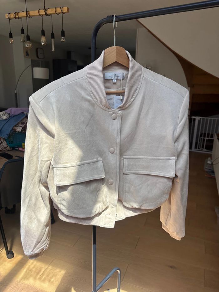 Veste bomber à épaulette