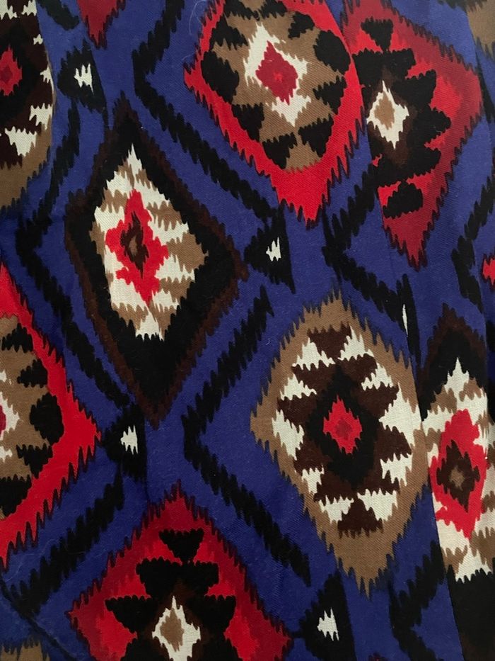 Jupe vintage Caroline Rohmer Paris – laine 90% – motif ikat bleu et rouge - photo numéro 5