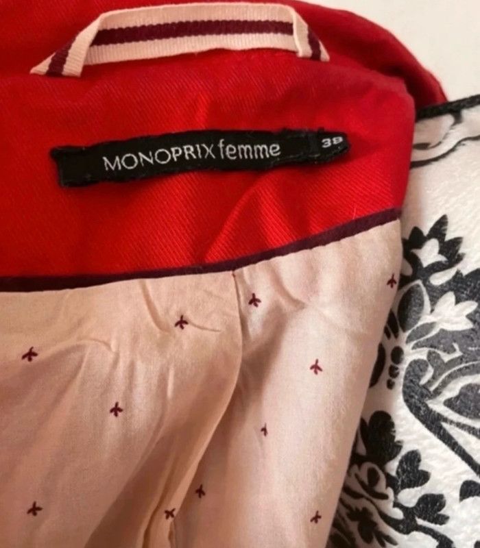 Très beau trench rouge 🥰 taille 38 de chez Monoprix - photo numéro 5