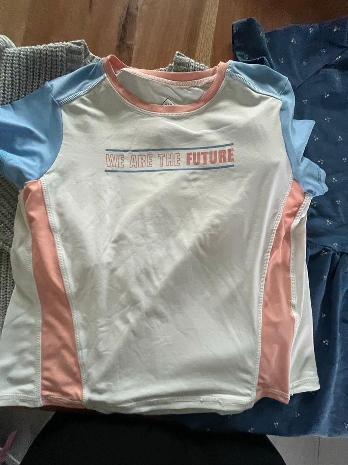 Lot taille 7/8 ans - photo numéro 2