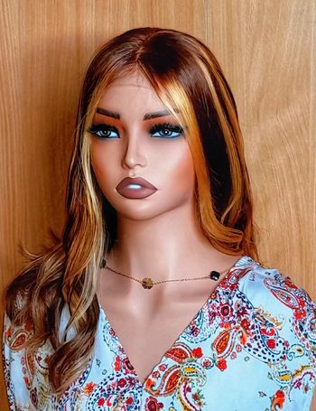 Perruque cheveux naturel lace 4×4 lisse taille  "14” effet naturel