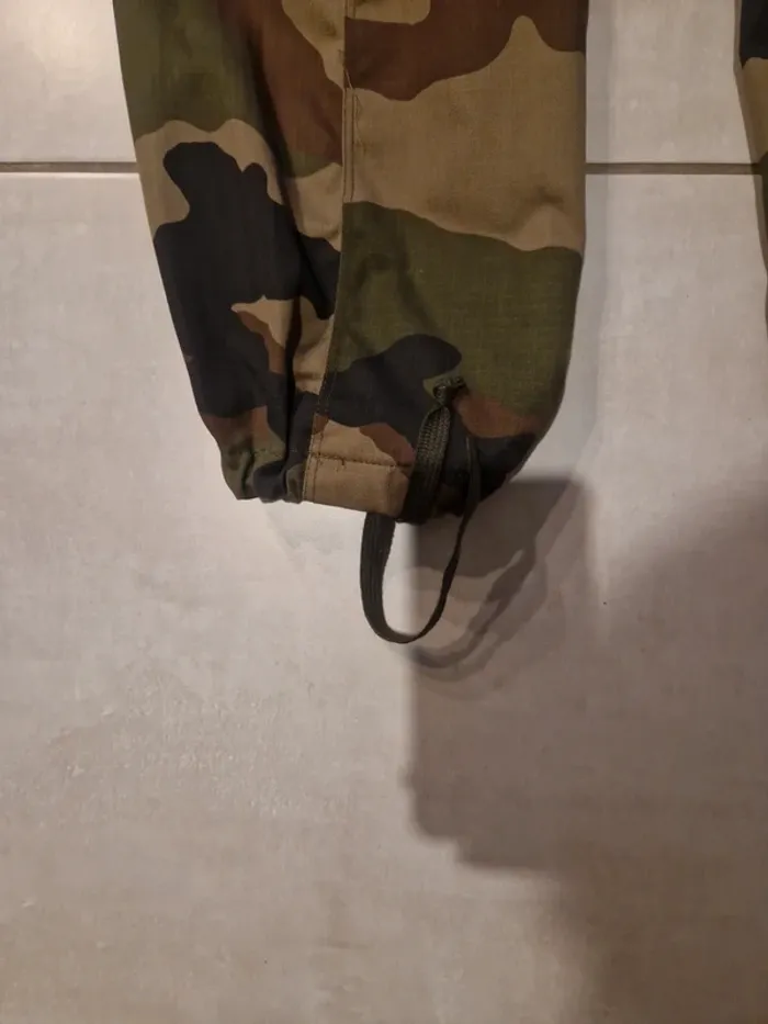 Pantalon de treillis camouflage militaire félin zone chaude Taille S - photo numéro 5
