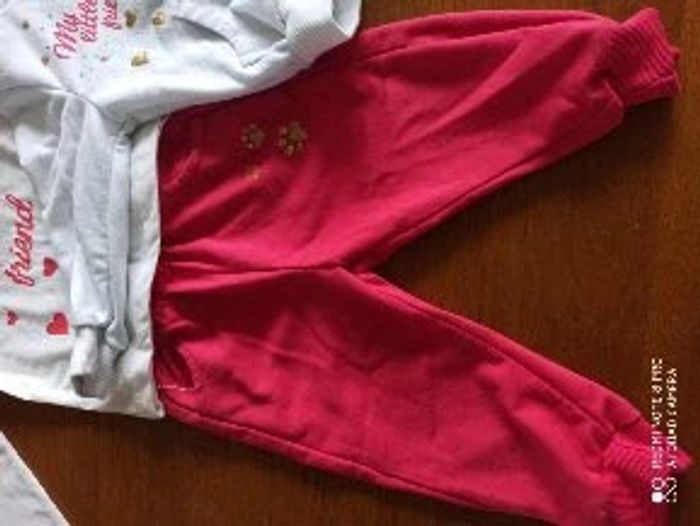 Ensemble jogging 3 pièces fille 18mois - photo numéro 2